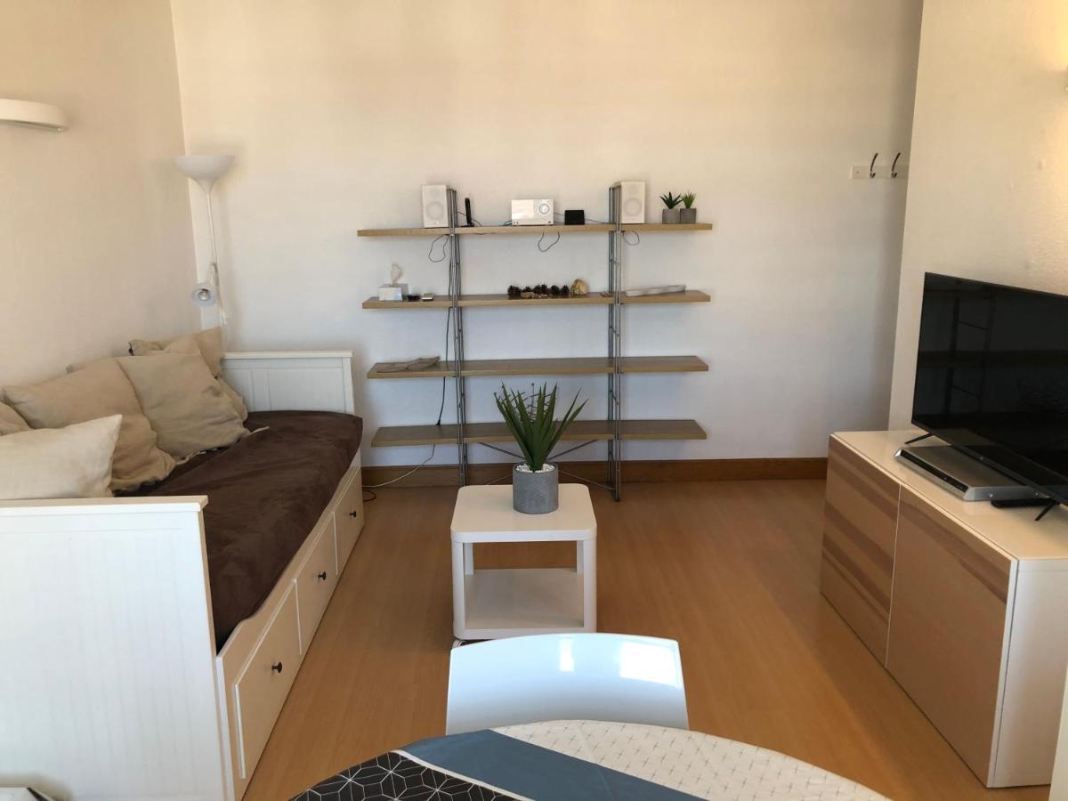 Appartement Lumineux, Avec Balcon, A 200M De La Plage Hendaye Luaran gambar